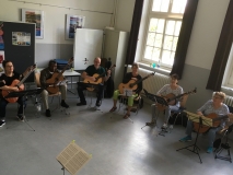 Irische und schottische Stücke für Gitarrenensemble werden geprobt...